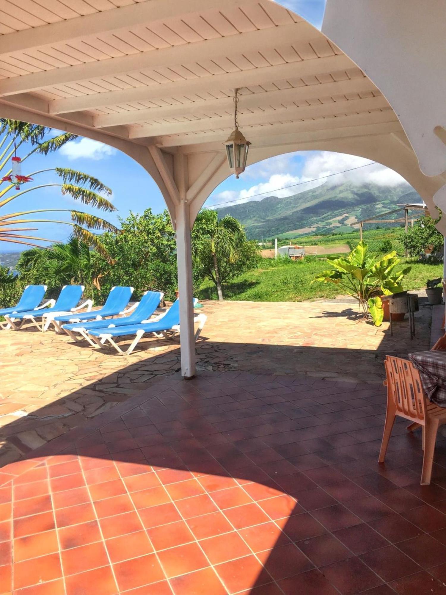 Villa Enchantee Avec Vue Sur Mer Et Piscine Au Carbet Le Carbet Ngoại thất bức ảnh
