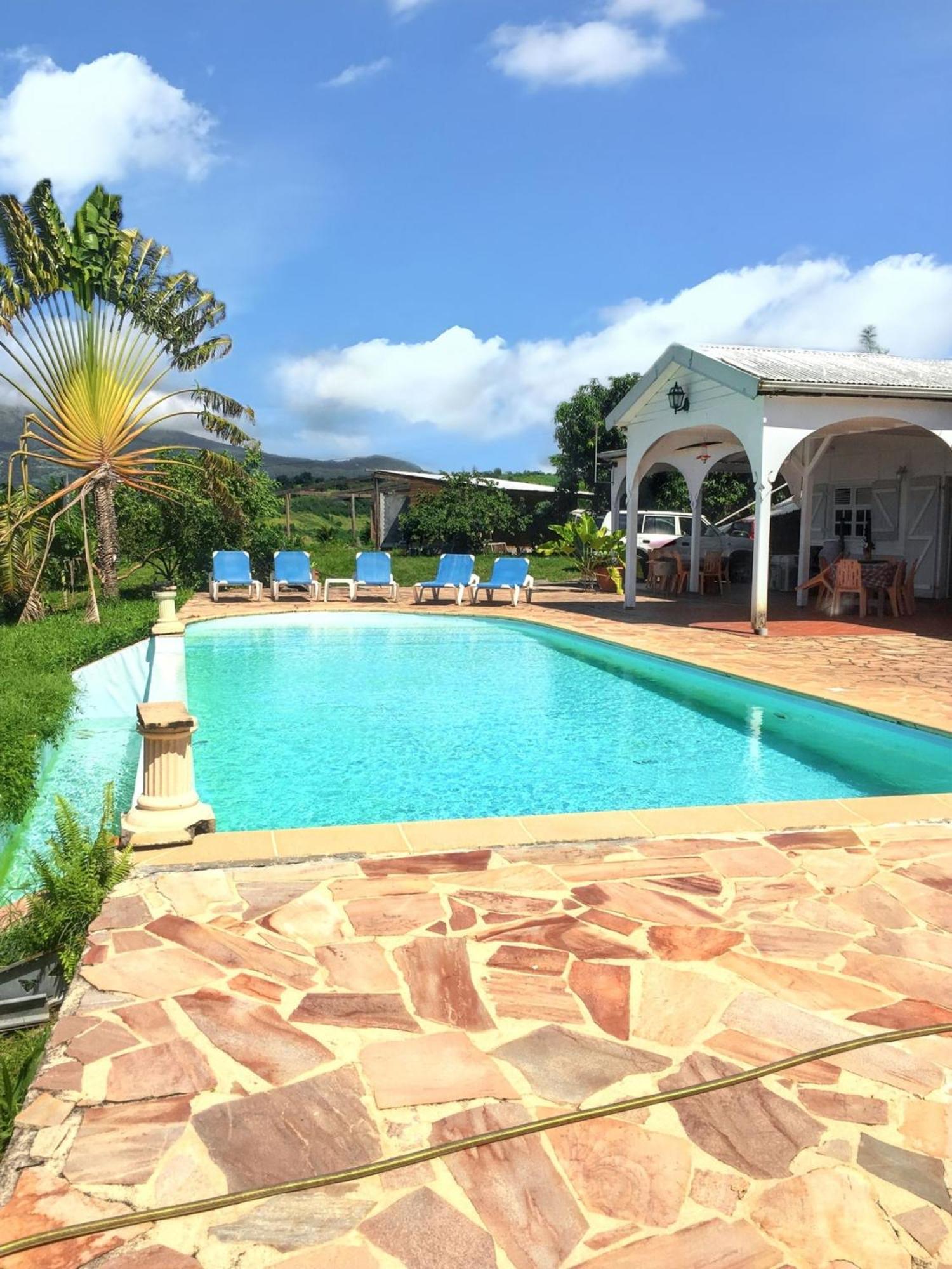 Villa Enchantee Avec Vue Sur Mer Et Piscine Au Carbet Le Carbet Ngoại thất bức ảnh